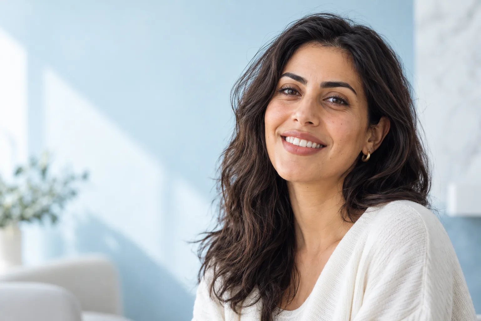 Portrait of a woman with a natural smile